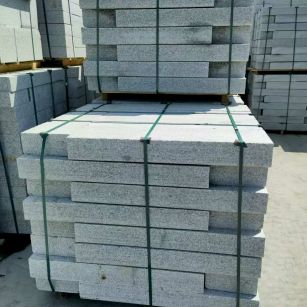 怀化 芙蓉白花岗岩路沿石、平石尺寸标准，色泽均匀