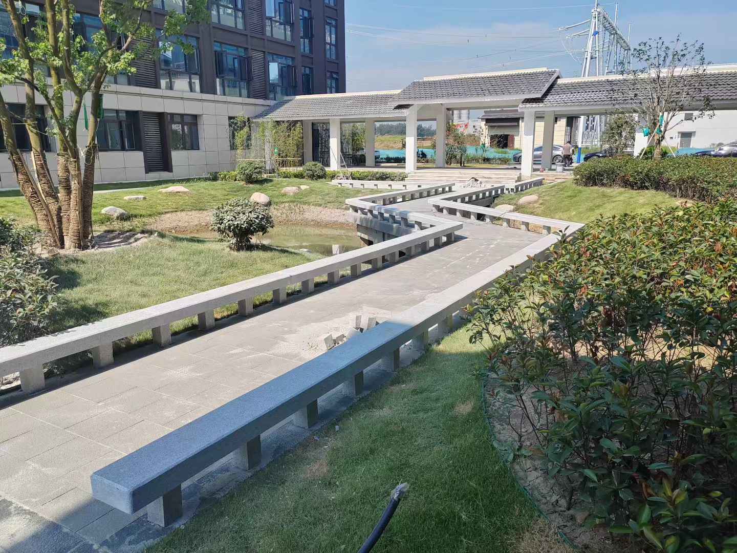 怀化 芝麻灰小区坐凳&栏杆安装效果