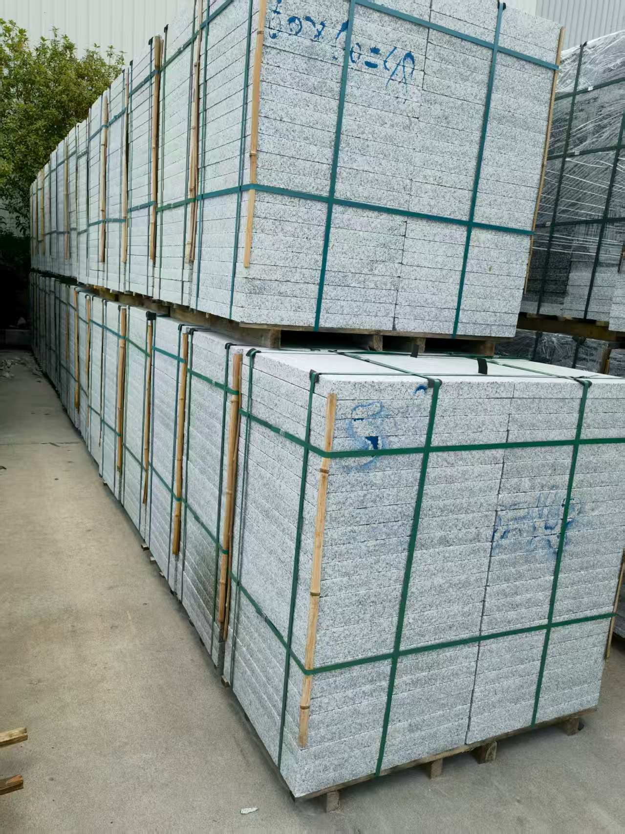 怀化 大花芙蓉白火烧成品，市政园林广场地铺石