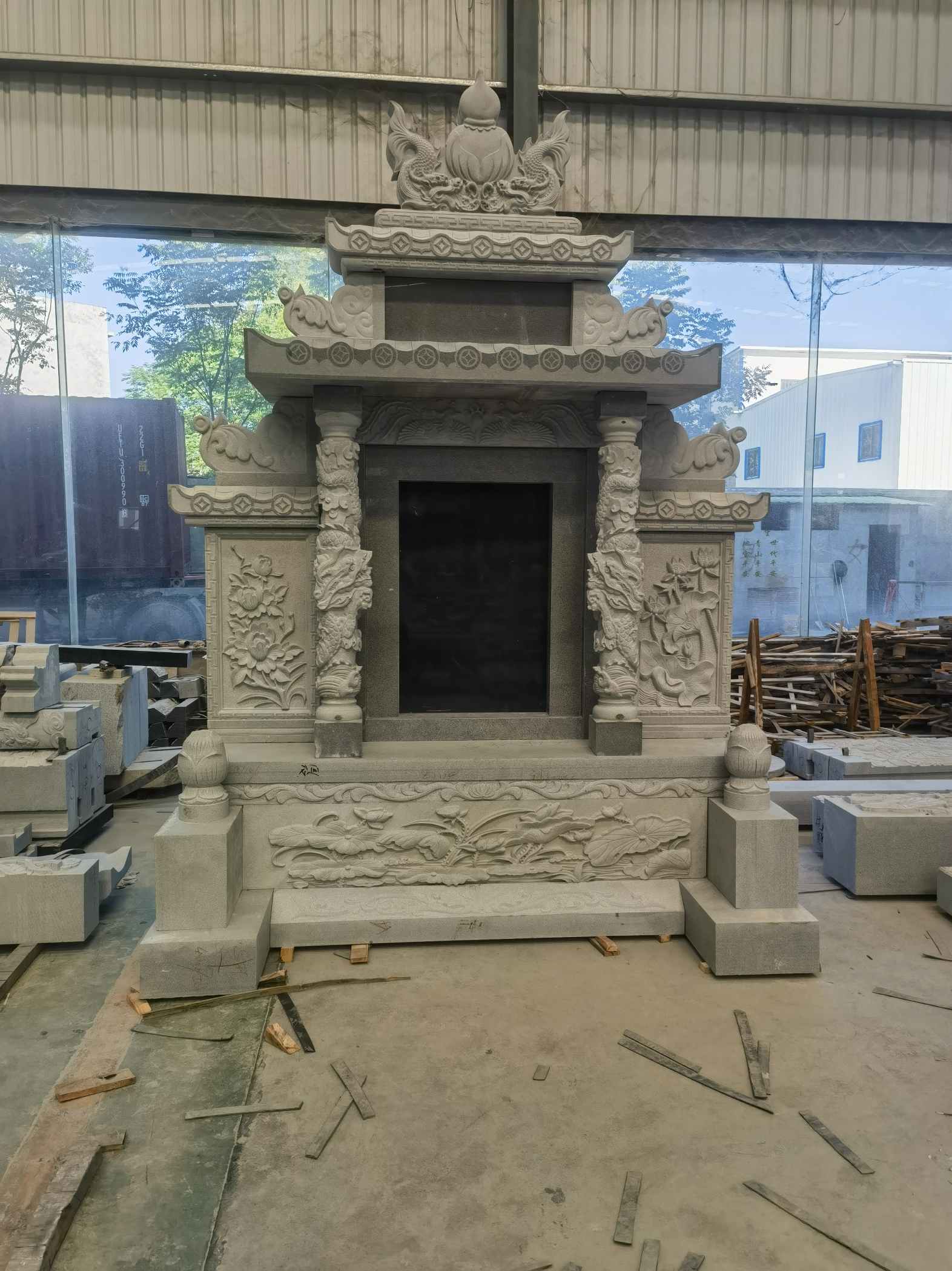 怀化 芝麻灰高档墓碑、土墓，一套也支持定做