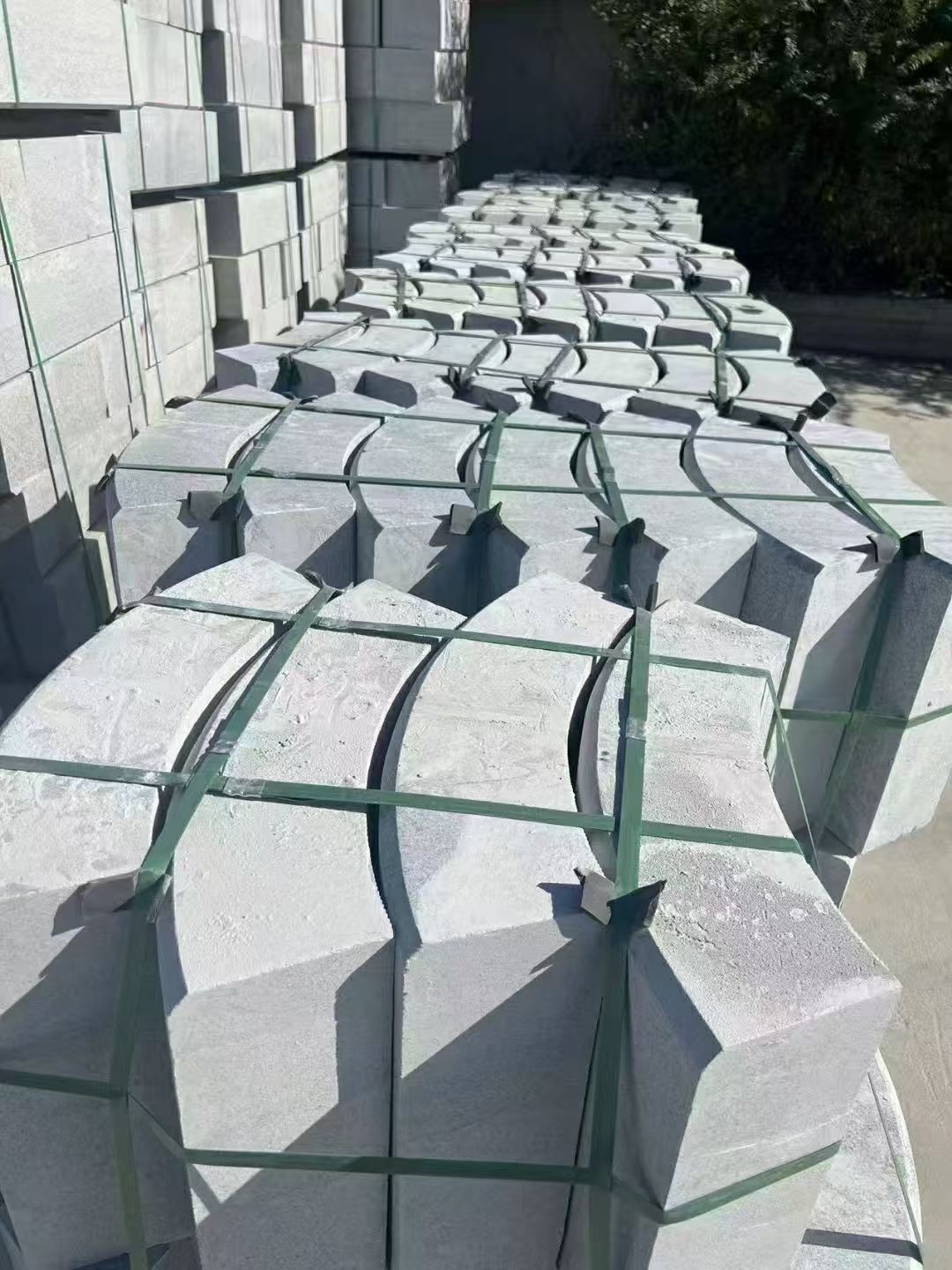 怀化 芝麻灰弧形路沿石