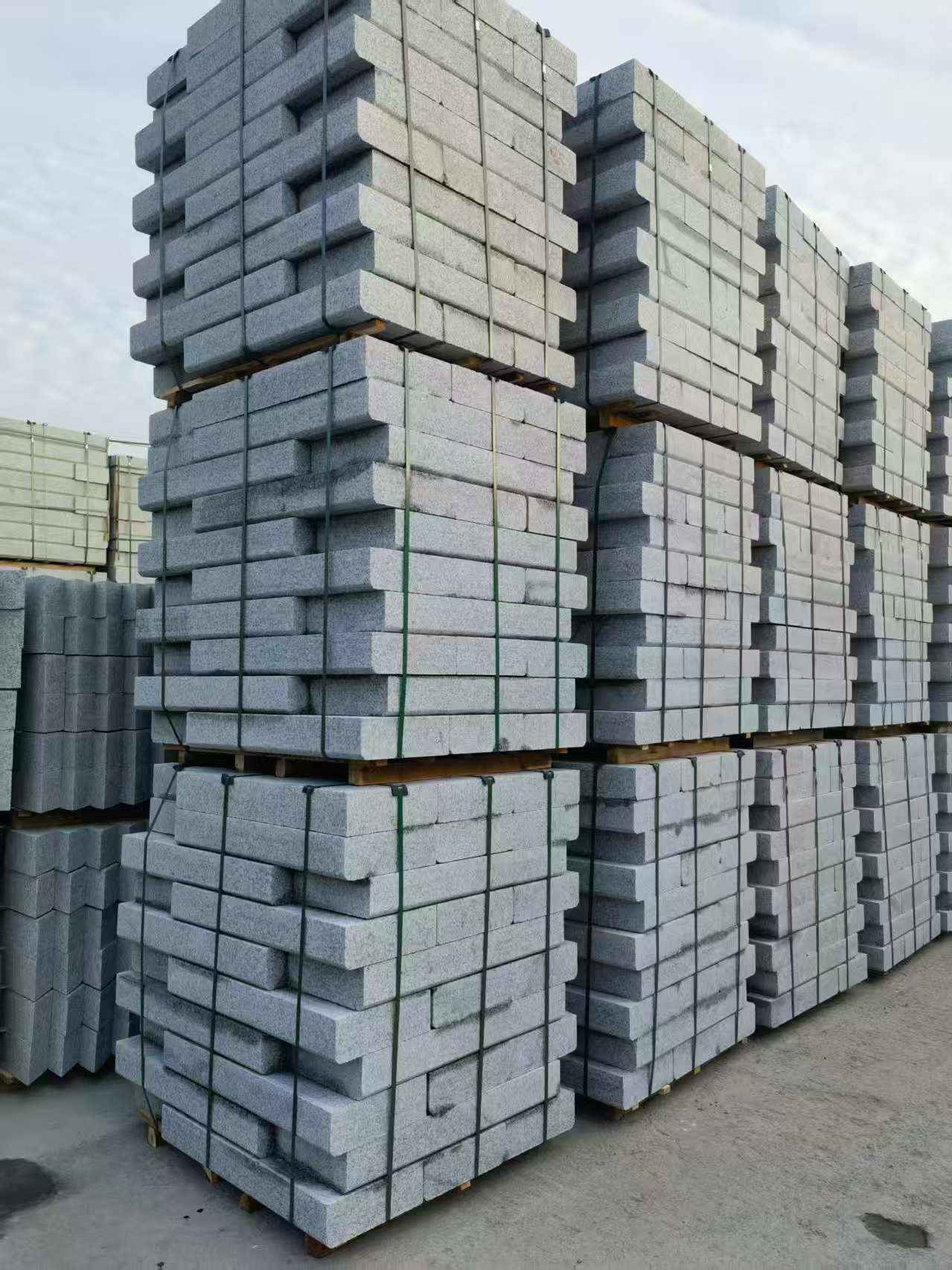 怀化 路沿石（路侧石），颜色一致，尺寸标准