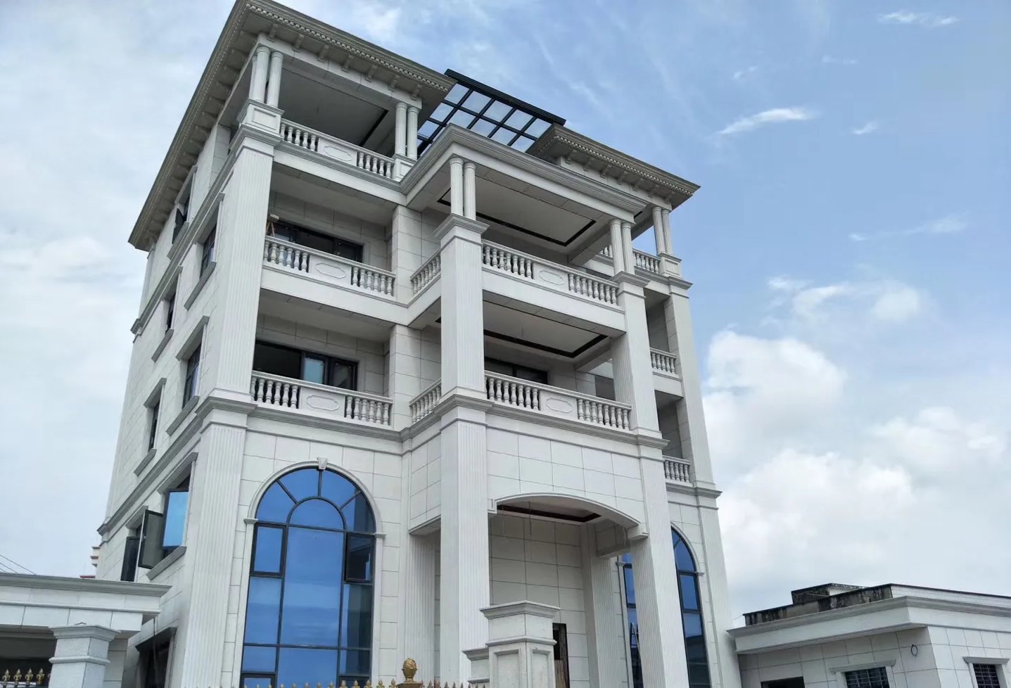 怀化芝麻白别墅干挂效果展示