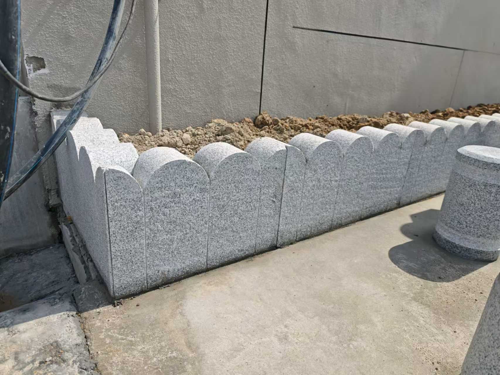 怀化 芝麻白花岗岩花边石铺装效果图